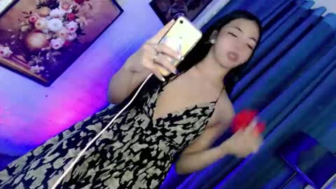 hotfucking_queen1111 online show from December 21, 1:39 pm