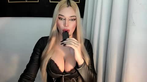 STELLA online show from October 23, 5:55 am