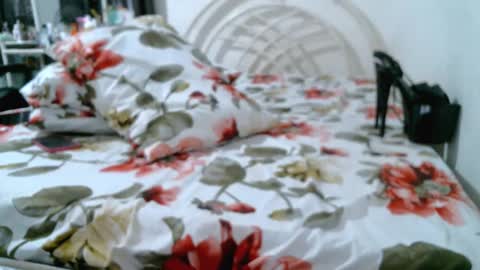 Snapshot of iam_mistress_dominatrix chatting on January 17, 4:39 am iam_mistress_dominatrix online show from January 17, 4:39 am