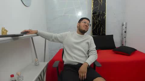       online show from November 11, 3:19 am