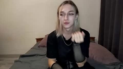 Jade online show from November 9, 2:07 pm