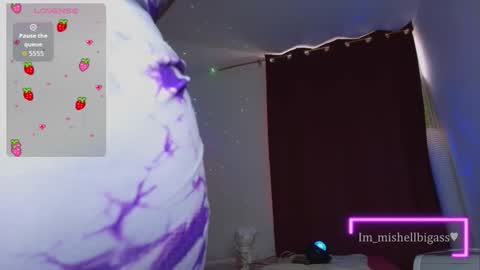 Mishell Martinez    INSTAGRAM im mishellbigass online show from December 16, 10:04 pm