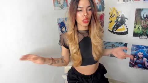 Snapshot of isabell_xstar chatting on January 15, 11:19 pm isa 3 online show from January 15, 11:19 pm