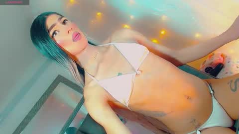 isabellagirs online show from January 7, 1:58 pm