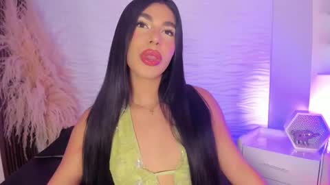 Isa online show from January 5, 10:57 pm