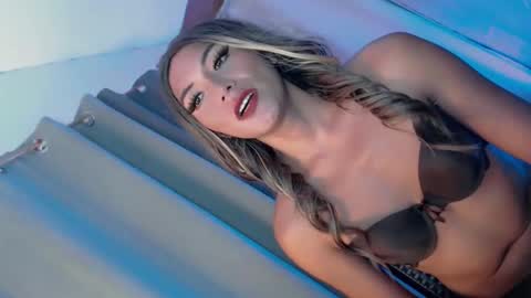 April online show from November 24, 11:50 pm