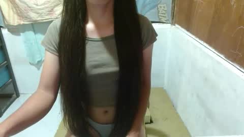 itsmelily05 online show from February 11, 12:57 pm