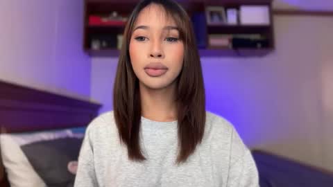 kirstenelsie online show from January 7, 1:20 am