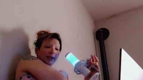 Anya online show from February 6, 7:08 pm