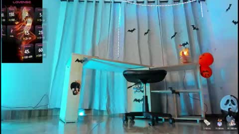 jullian online show from October 28, 3:15 am