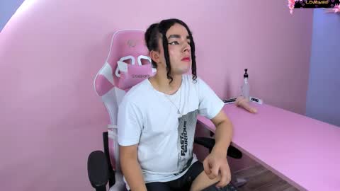 Justine online show from February 26, 5:01 am