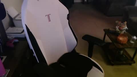 Camprincess331 online show from November 5, 2:22 am