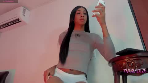 Snapshot of karoline_marin chatting on February 17, 9:41 pm Karoline online show from February 17, 9:41 pm