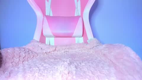 katalinaferreirax online show from July 7, 12:02 am
