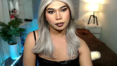 Ebony online show from July 14, 1:06 pm