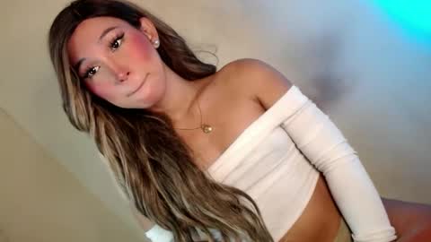 Kiera online show from December 10, 6:29 am