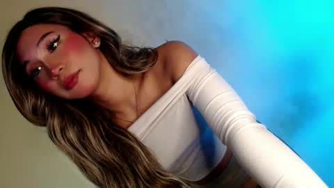 Kiera online show from December 11, 6:19 am