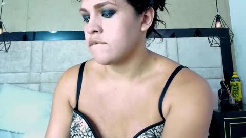 Kim cossey online show from February 18, 2:08 am