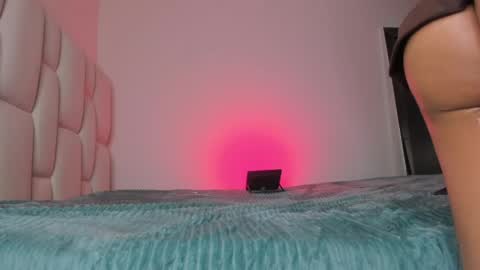 kittyerotica online show from May 27, 1:57 am