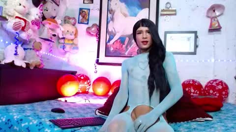 krisstal703358 online show from December 20, 7:58 am