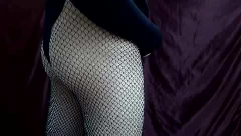 Krystalkummingss online show from November 15, 3:54 pm