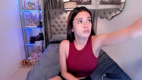 lady_moriseth online show from January 6, 8:29 am