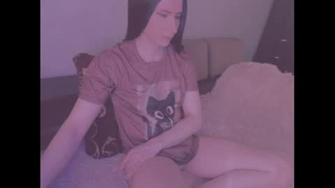 laura_night_byte online show from July 16, 5:46 am