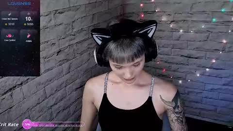 Snapshot of lauren_raquel chatting on October 12, 5:48 pm Eva online show from October 12, 5:48 pm