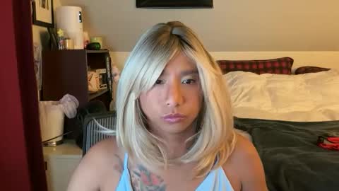 lbffemme online show from November 19, 2:00 am