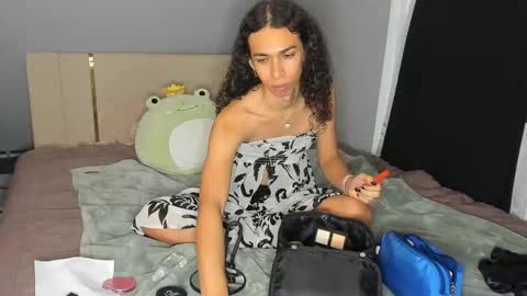 Kabroncita online show from November 17, 4:23 am