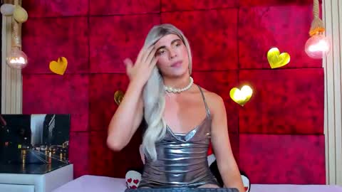 liiacollins online show from January 5, 6:00 pm