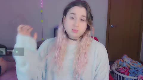 Snapshot of lil_alison_heart chatting on December 20, 2:38 pm Lil Alison Heart online show from December 20, 2:38 pm