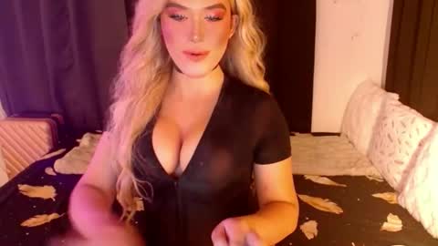 IM YOUR TRUE GODESS Lilymonstercock online show from September 25, 3:24 am