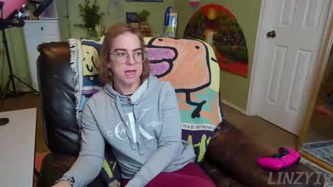 Linzy19 online show from February 12, 3:17 pm