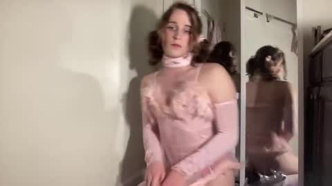 Peaches online show from February 12, 7:03 am