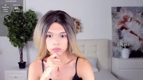 lizzydelrey online show from June 5, 6:47 pm