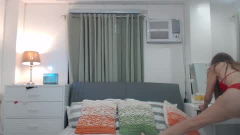 lovablekirsten online show from July 19, 7:23 am