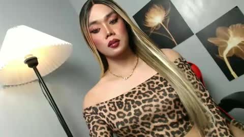 lovers moon22 online show from November 16, 12:59 pm