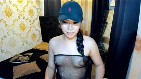 luisaellanor online show from November 14, 5:59 am