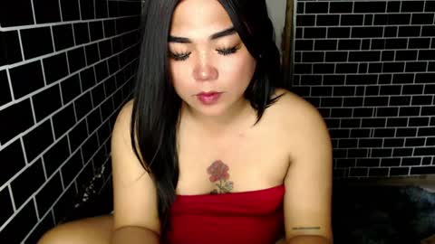 Kitty 3 online show from December 22, 7:00 am