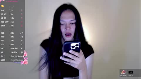 Maxie online show from November 11, 9:44 am