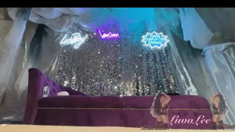 luvvlee online show from October 1, 8:20 pm