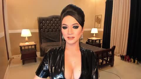 Alison Kloss online show from December 8, 11:19 pm