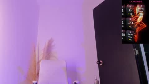 maite_smith69 online show from November 5, 12:27 pm