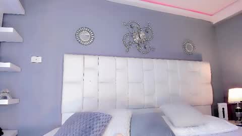 manellyksparklee online show from February 22, 3:58 pm