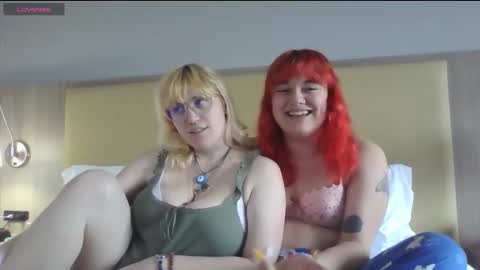 Maple online show from December 5, 5:30 pm