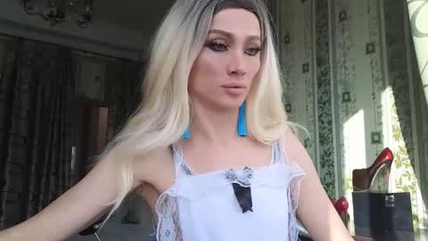 Mari online show from February 27, 11:52 am