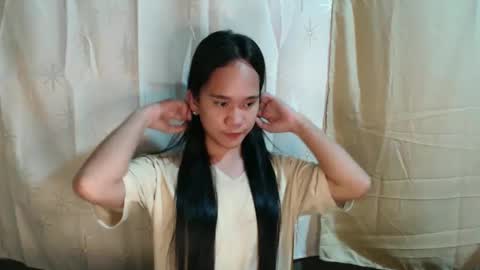 yourdreamgirl  MARIE  online show from March 11, 6:08 pm