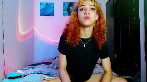 Snapshot of meghan_devil_ chatting on October 17, 7:12 am meghan_devil_ online show from October 17, 7:12 am