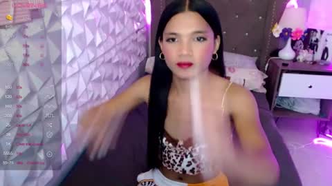 miamalkovax online show from June 3, 2:43 pm